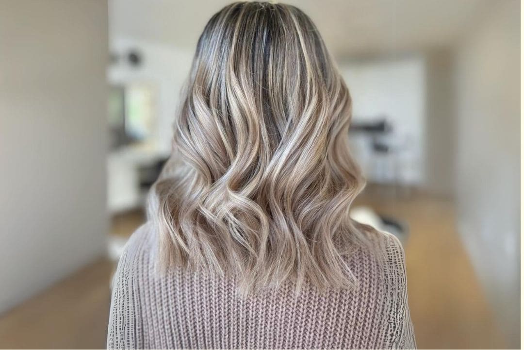 cabelo platinado feminino curto